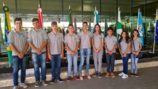 Câmara Mirim participa de Encontro em Florianópolis Câmara Mirim participa de Encontro em Florianópolis
